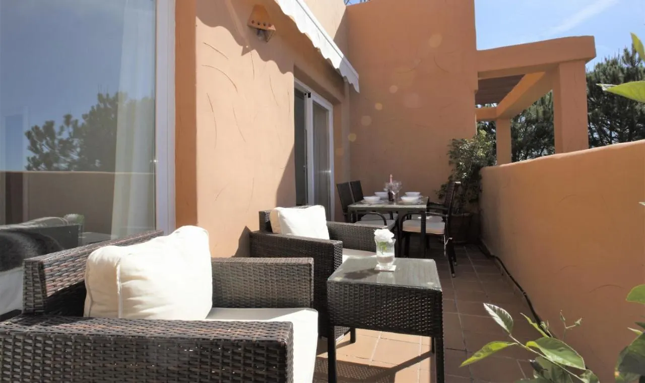 R17 Angies Luxury One Bedroom Марбелья